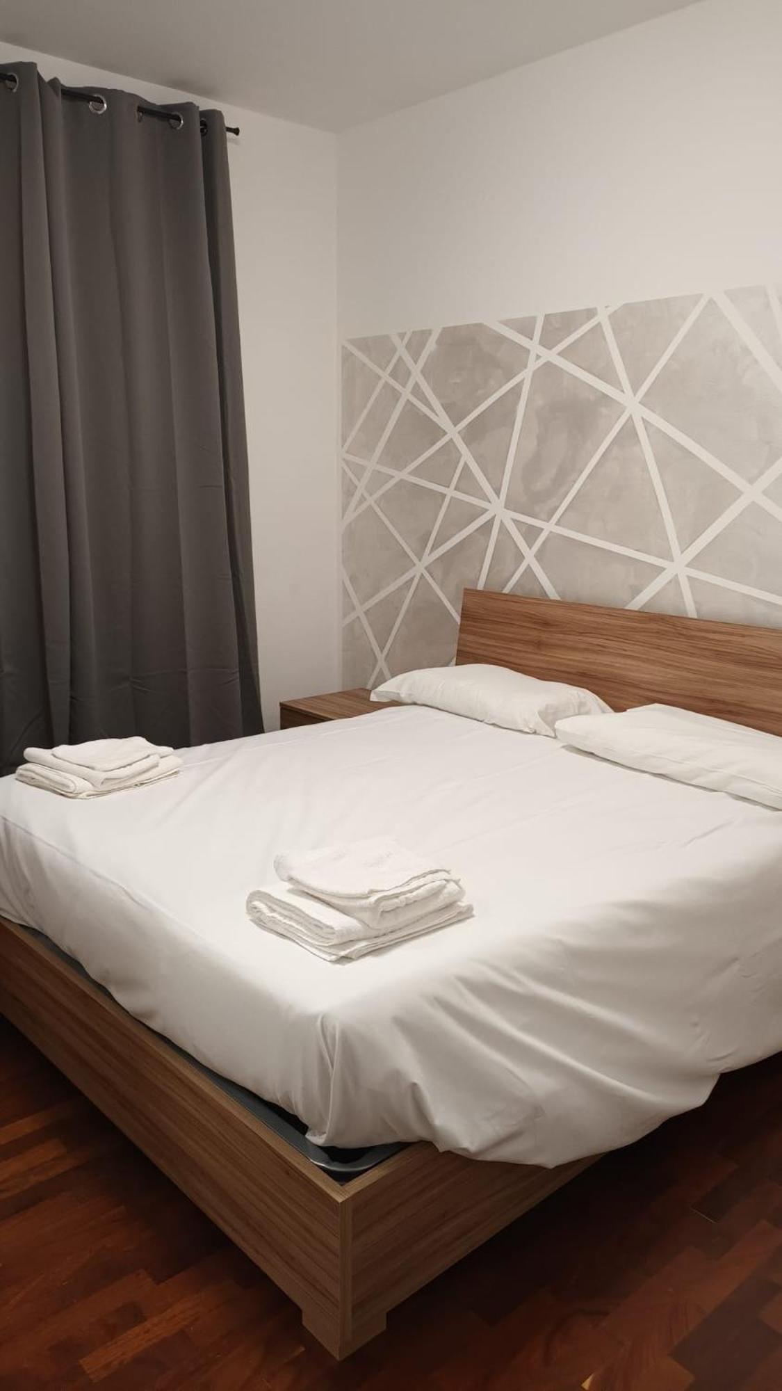 Casa N 1 Con Parcheggio Privato E Colonnina Ricarica Apartman Livorno Kültér fotó
